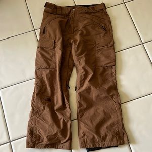 Men’s North Face snowboard/ski pants - size M - tan